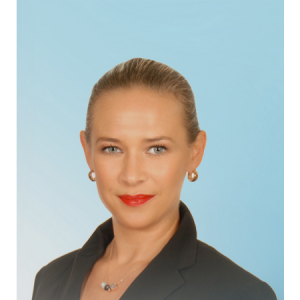 Larah Martin Finanzberaterin Deutsche Bank.jpg