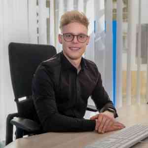 Allianz Versicherung Max Straube.jpg