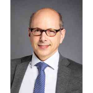 Rechtsanwalt und Notar Ulrich Holzer.jpg