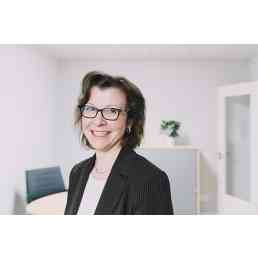 Steuerberaterin Sabine Deus.jpg