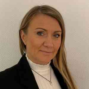 Steuerberaterin Manuela Steinbach.jpg