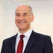 Dr. Schur & Partner.jpg