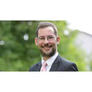 Blut3 Die Berater für Steuern und Recht.jpg