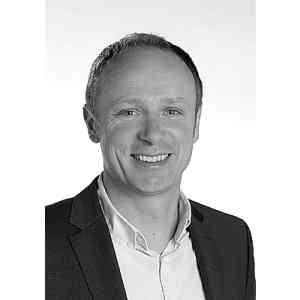 Mathias Schulze Immobilien Makler.jpg