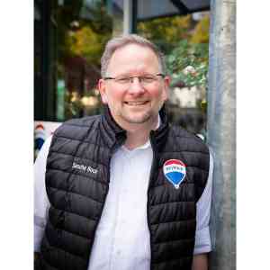 REMAX Immobilienmakler in Neumünster.jpg