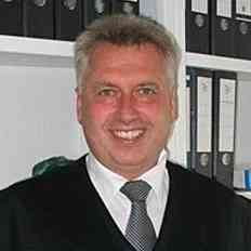 Rechtsanwalt Maximilian Keller.jpg