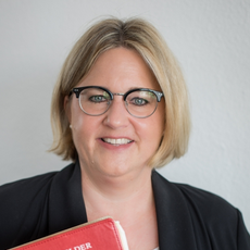 Rechtsanwältin und Notarin Britta Ochmann.jpg