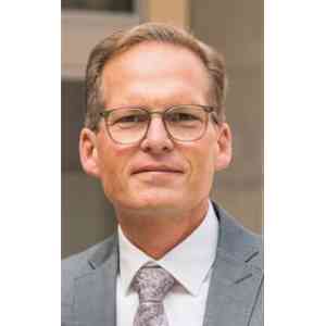 DR. GÜNDISCH & KOLL., ARBEITSRECHT / STEUERRECHT / ERBRECHT / UNFALLABWICKLUNG / VERTRAGSRECHT / UVM..jpg