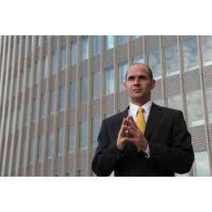 Rechtsanwalt Ole Sierck.jpg