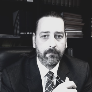 Rechtsanwalt Jascha Briel.jpg