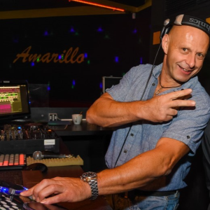 Dj Mister Music ➽ Ihr Hochzeit und Event Dj für unvergessliche Veranstaltungen ♩♪♫♬ ¸¸.♫♪¸¸.♫♪.jpg