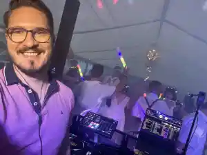 DJ tcKane | Hochzeiten, Clubs und Events .jpg