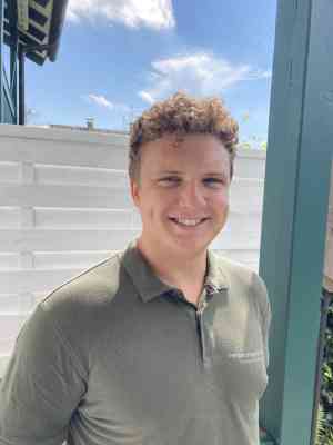 Fensterreinigung - Hitzler.jpg