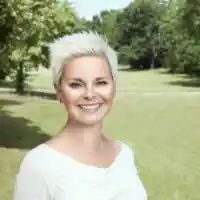 Stefanie Ortmann - Praxis für ganzheitliches Heilen.jpg