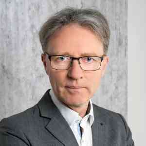 Mediation + Moderation Hasford.jpg