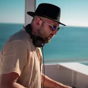 DJ Jan Mitchell - Event DJ & Award Gewinner.jpg