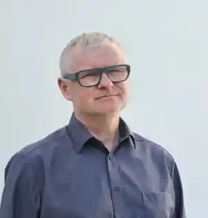 Hausinnenausbau Tomasz Bruchowski.jpg