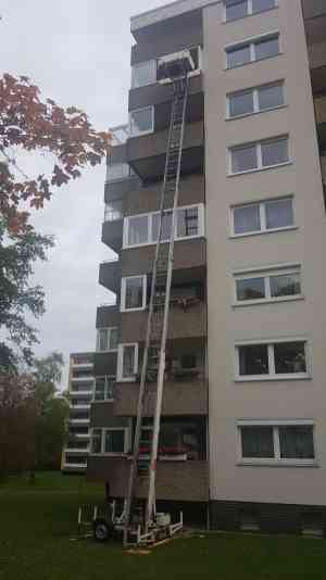 DMHANDEL GmbH Umzugsservice mit Möbellift Umzugsfirma Hannover..jpg