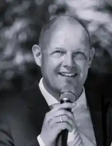 TRAUREDNER Rhein-Main Hessen Deutschlandweit Freie Trauung | THOMAS HOFFMANN Trauredner Trauerredner Frankfurt/Main.jpg