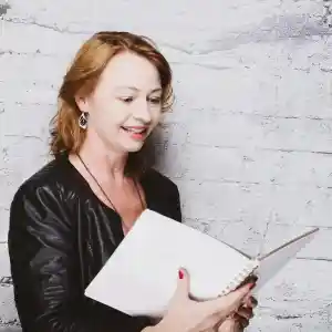 Traurednerin Franziska Hohlin.jpg