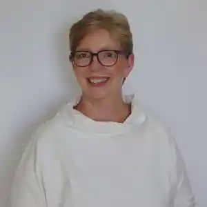 Claudia Gube Trauer- und Festreden.jpg