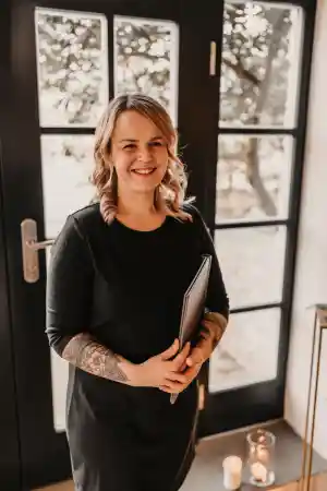 Denise Naser Freie Rednerin & Eventsängerin.jpg