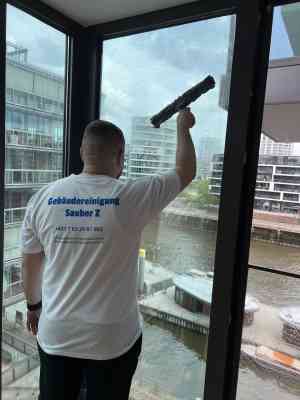 Gebäudereinigung Sauber Z.jpg
