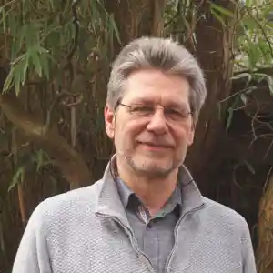 Dipl.-Psychologe Rafael Gil Brand.jpg
