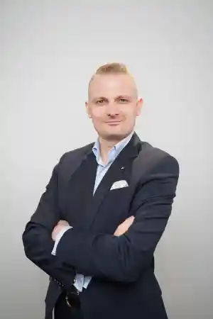 Maximilian Wolf, Partner der mitNORM GmbH.jpg