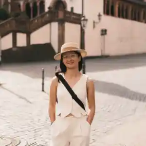 Yili Photography.jpg