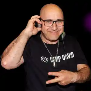 SalToNi Entertainment.jpg