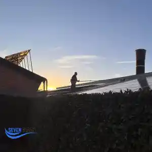 Seven Clean - Photovoltaik- & Gebäudereinigung.jpg