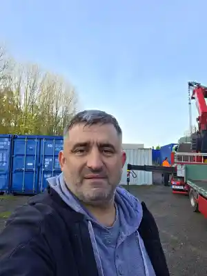 VIP Umzüge & Entrümpelungen.jpg