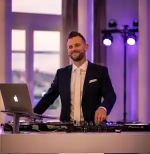 Max Flow Entertainment.jpg