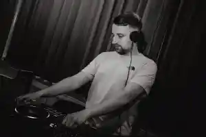DJ Delarue-Hainburg .jpg
