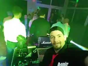 DJ Mr Holz .jpg