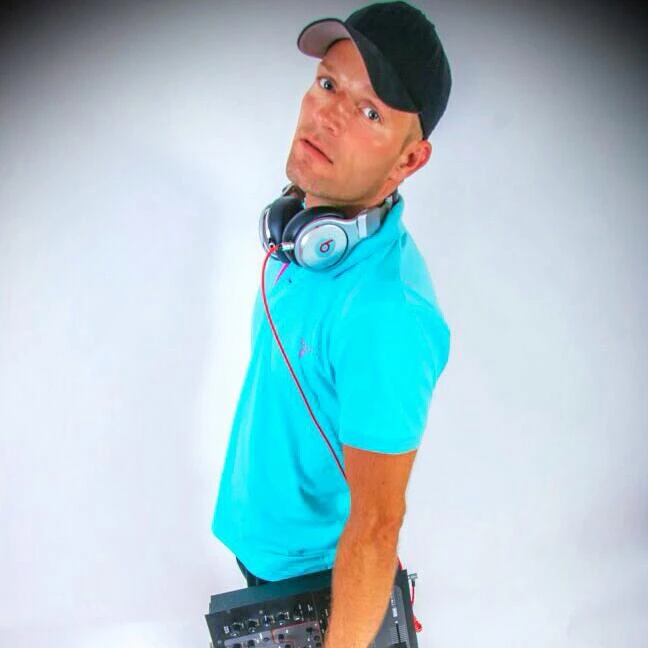 Deejay Marc - Event & Hochzeits DJ.jpg