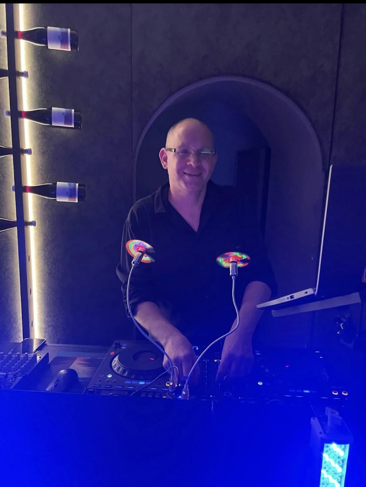 DJ Chris Frisch.jpg