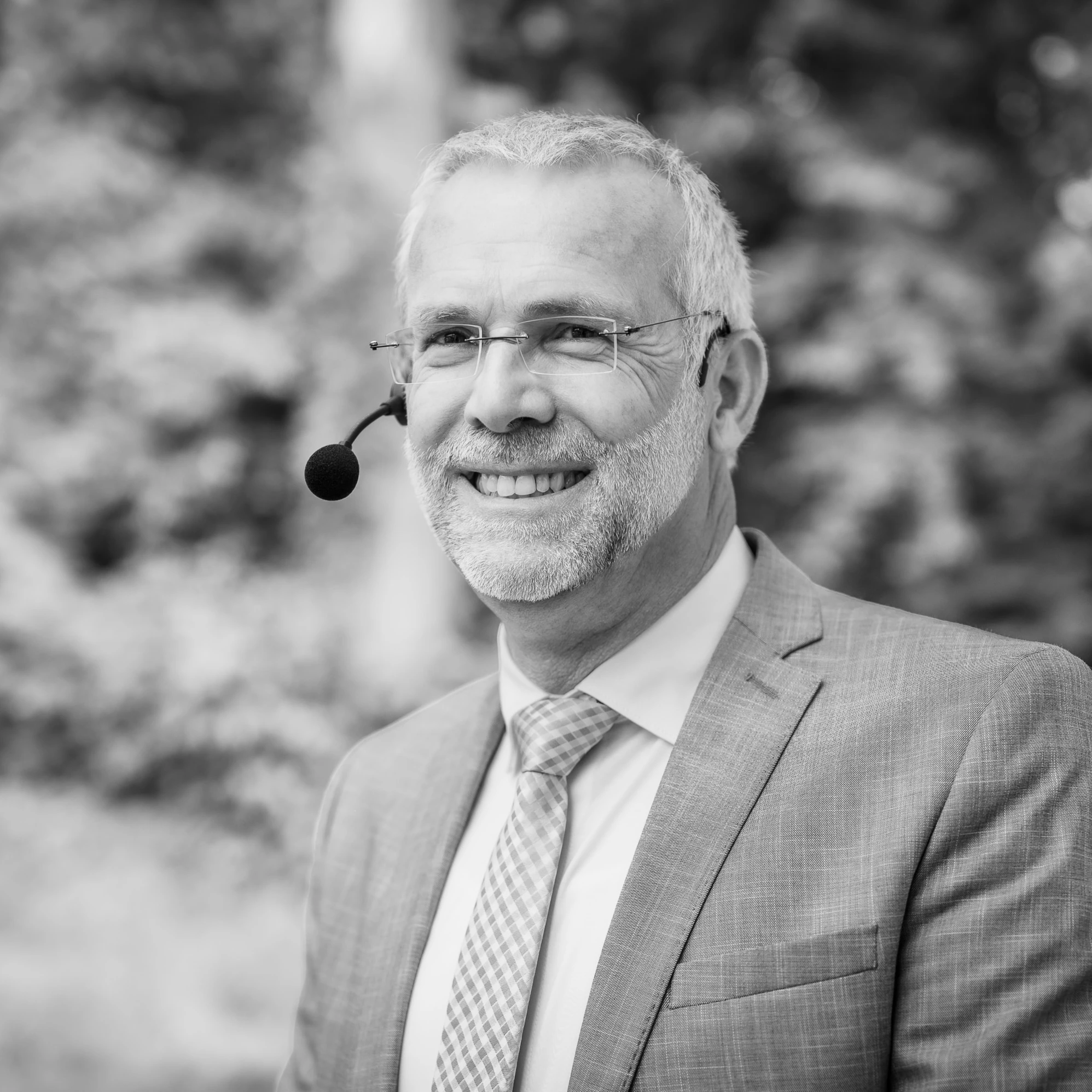 Trauerredner Bernd Schiele I Mönchengladbach.jpg