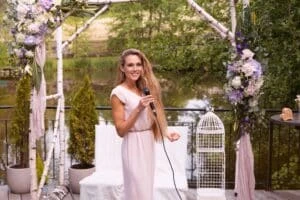 Traurednerin | Hochzeitssängerin | Sängerin | Marina-Artist.jpg