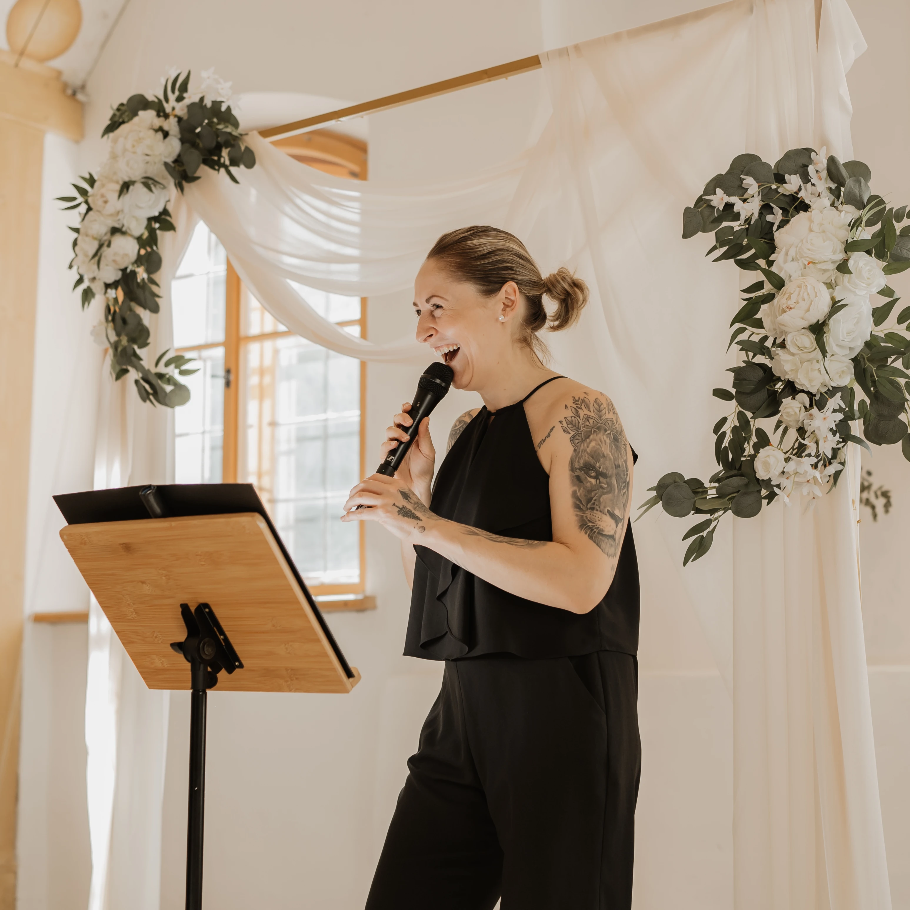 Anne Neif - Freie Rednerin für Hochzeiten und Verabschiedungen.jpg