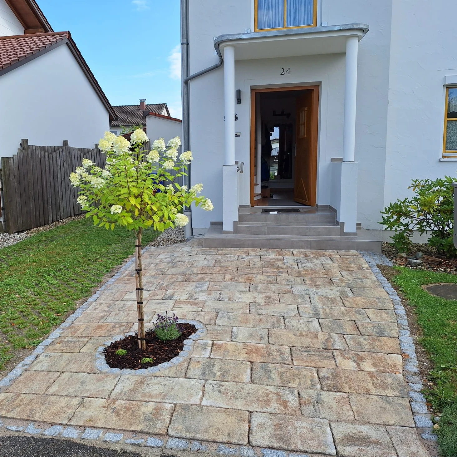 Besim Arifi Zaun- und Garten Landschaftsbau.jpg