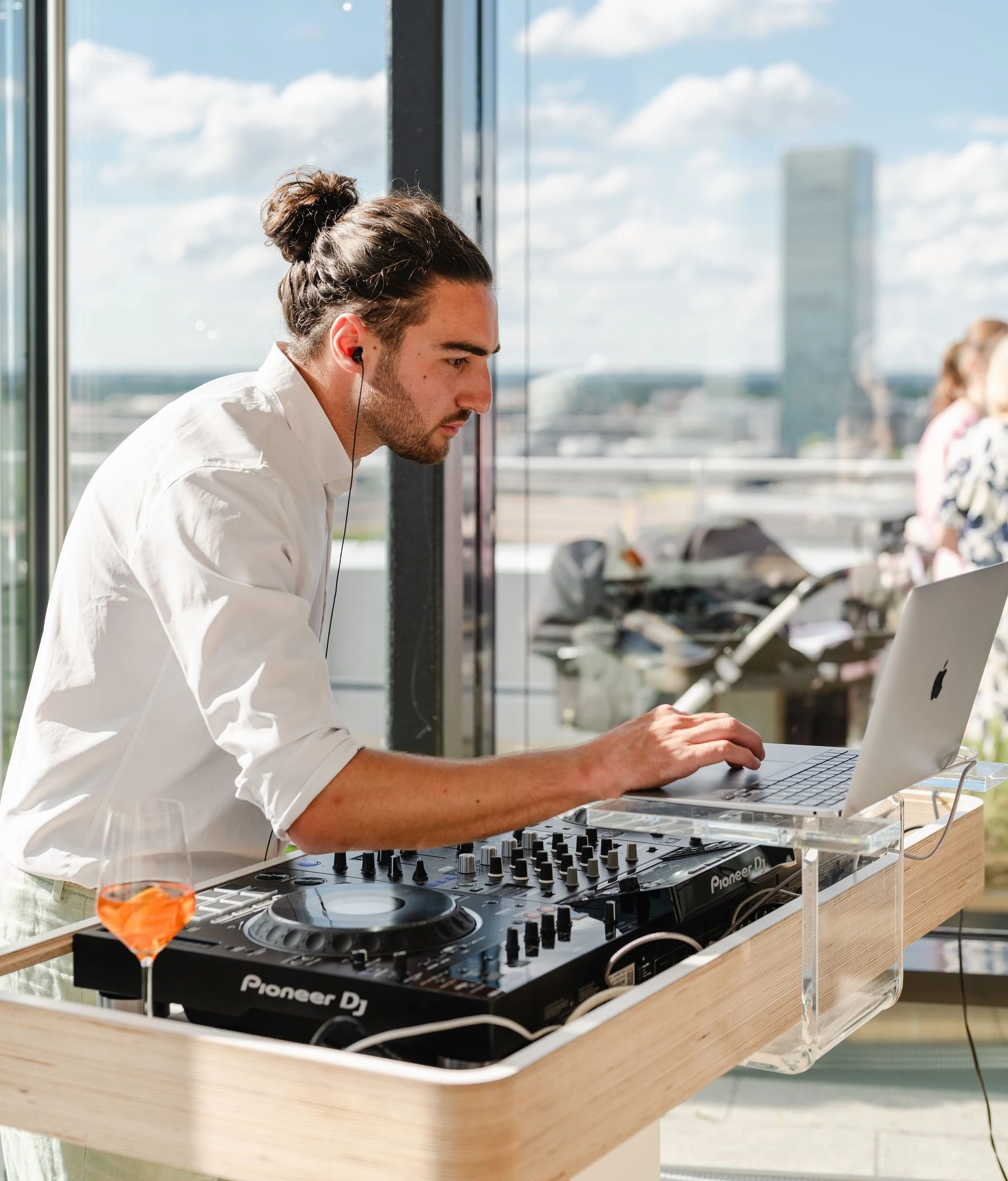 DJ Amin.jpg