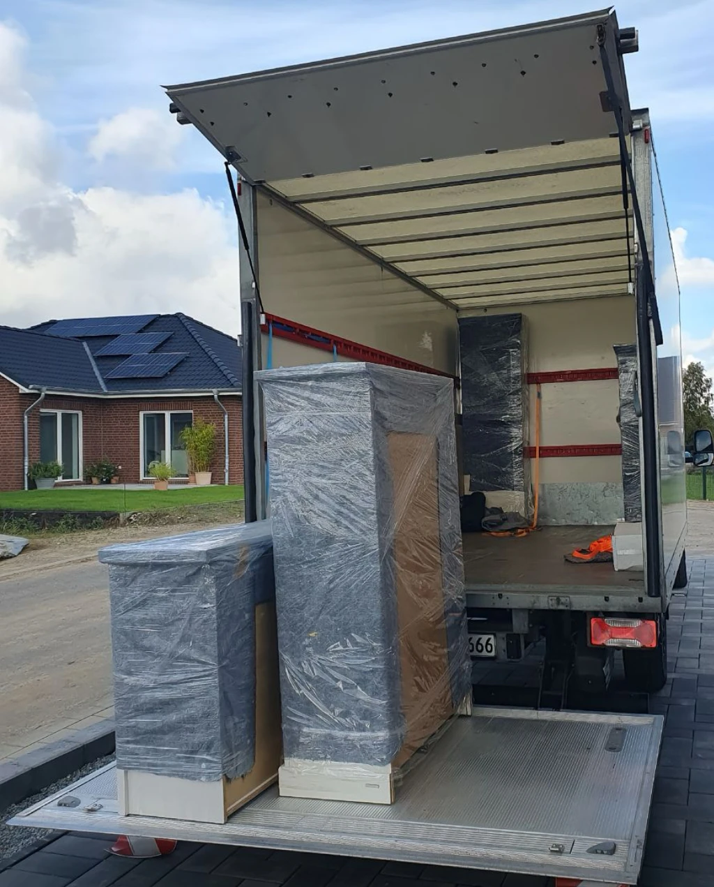 SBS - Service und Dienstleistung.jpg