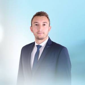 Witali Schlund, selbstständiger Finanzberater für die Deutsche Bank.jpg