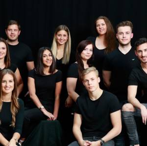 Debeka Geschäftsstelle Erftstadt (Versicherungen und Bausparen).jpg