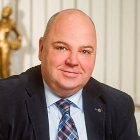 ERGO Versicherung Rüdiger Röhl.jpg