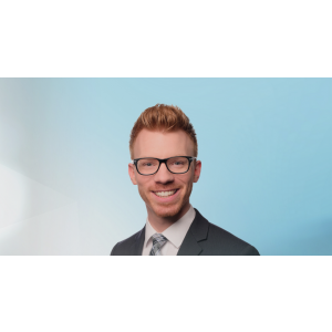 Tim Hausmann, selbstständiger Finanzberater für die Deutsche Bank.jpg