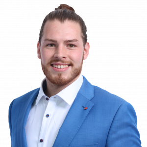 Leon Nigel Ponzle-Beer Allfinanz Deutsche Vermögensberatung.jpg