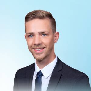 Thomas Richert - Selbstständiger Finanzberater für die Deutsche Bank Minden.jpg